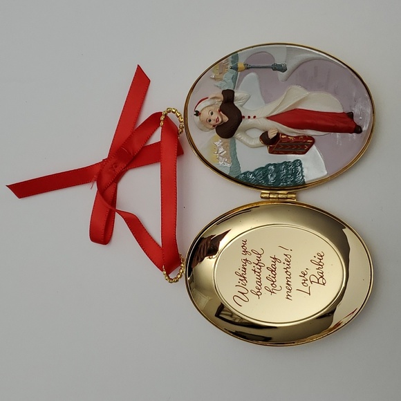 New - Vintage 1997 Hallmark Holiday Memories Keepsake Barbie Ornament - Picture 2 of 10